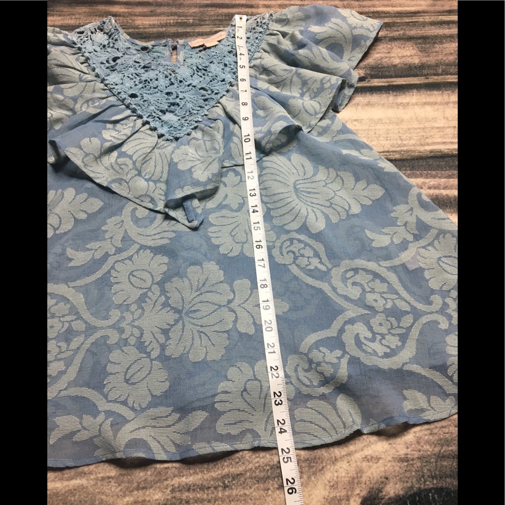 Champagne & Strawberry Ruffle Flutter Crochet - Picture 8 of 8